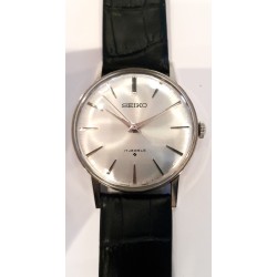 Seiko AWW-943