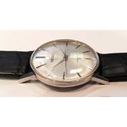 Seiko AWW-943